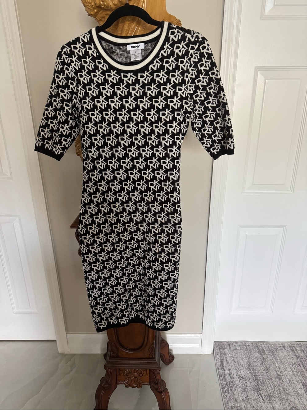 DKNY Black and White Logo Midi Dress Size XS